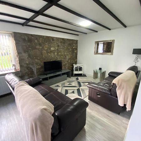 Beautiful Renovated Former Coach House Llandeilo Buitenkant foto