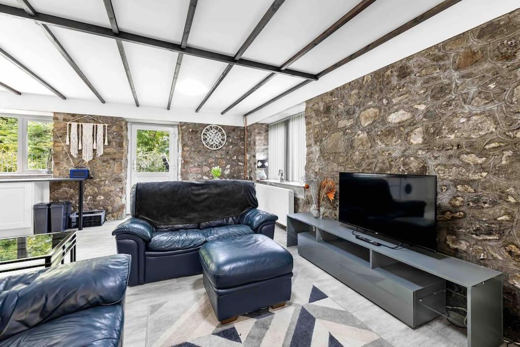 Beautiful Renovated Former Coach House Villa Llandeilo Buitenkant foto