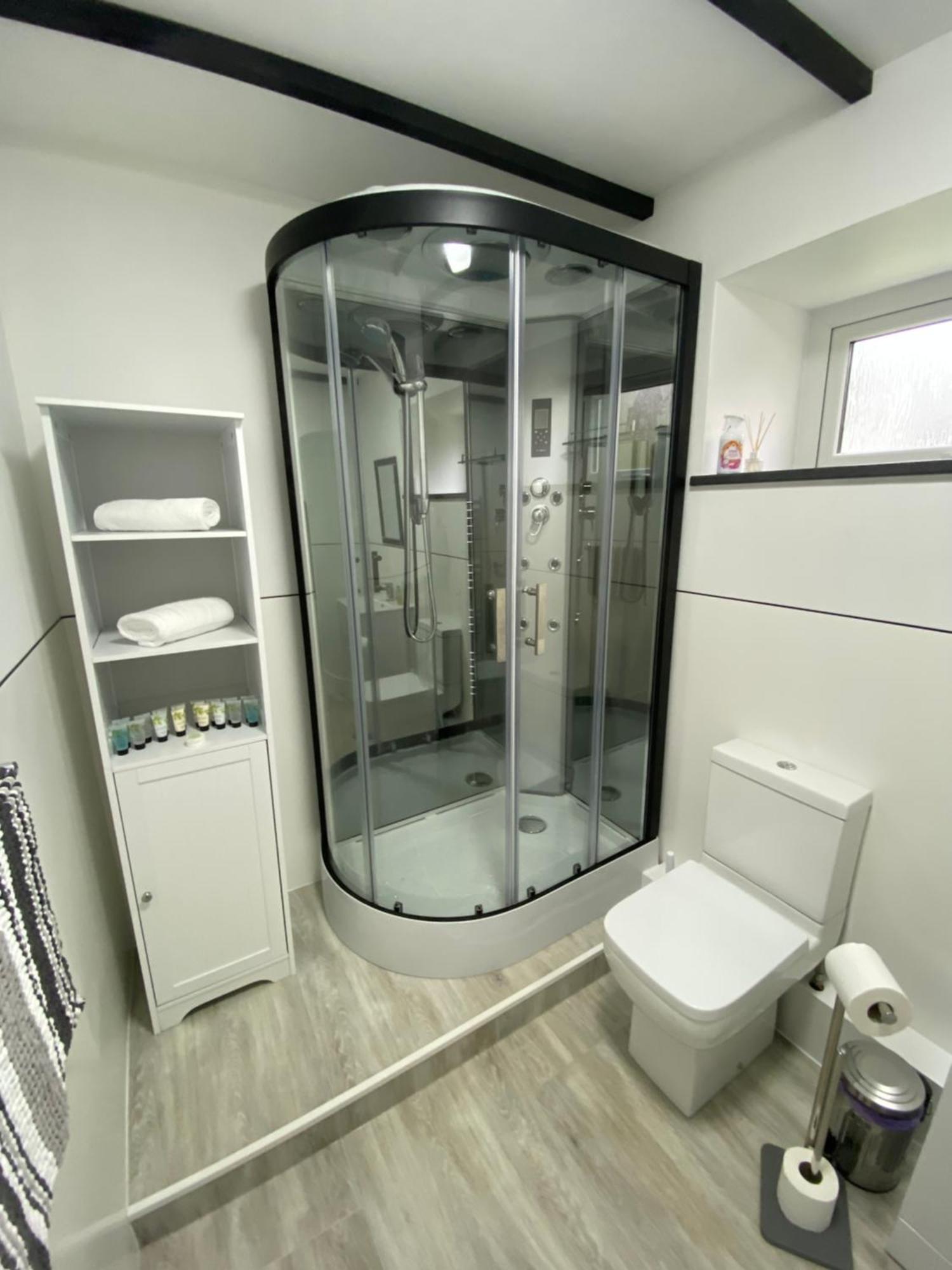 Beautiful Renovated Former Coach House Llandeilo Buitenkant foto